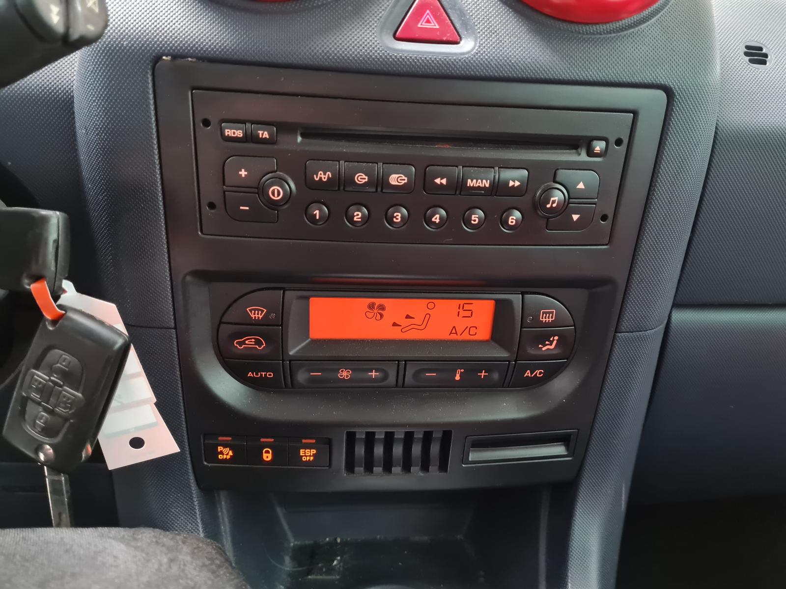 PEUGEOT 1007 PERSONEN AUTO 2 SCHUIFD