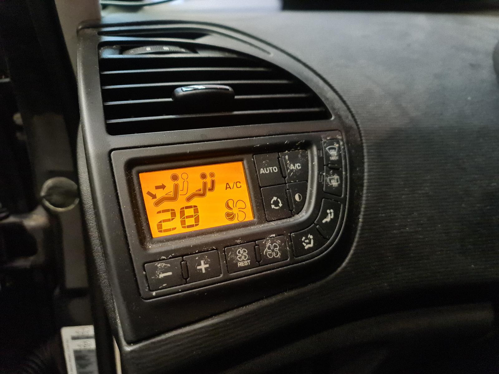 CITROEN C4 PICASSO FAMILIALE 5 PERSOONS