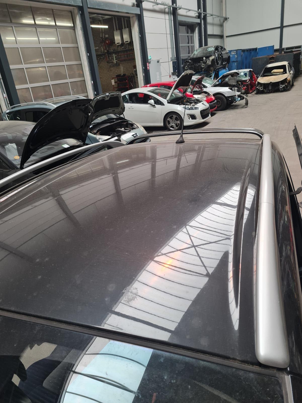 PEUGEOT 1007