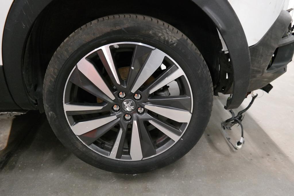 PEUGEOT 3008 P84E