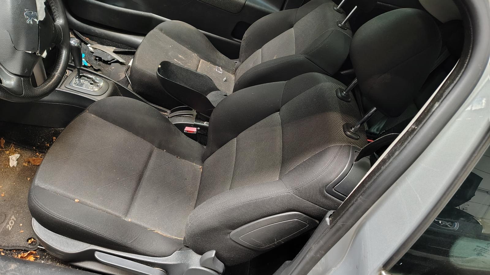 PEUGEOT 207 SEDAN 207 3DRS