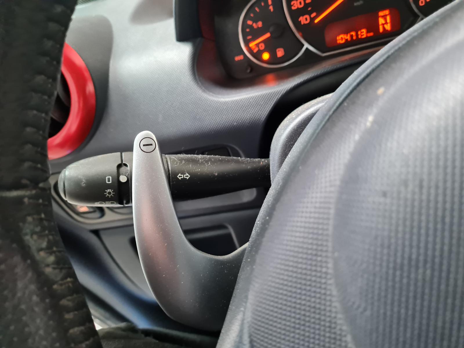 PEUGEOT 1007 PERSONEN AUTO 2 SCHUIFD