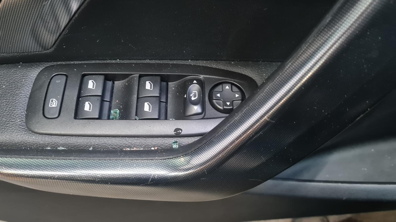PEUGEOT 2008 2008 (A94F) CROSS OVER