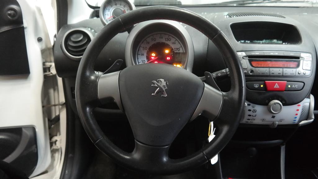 PEUGEOT 107 SEDAN 5DRS