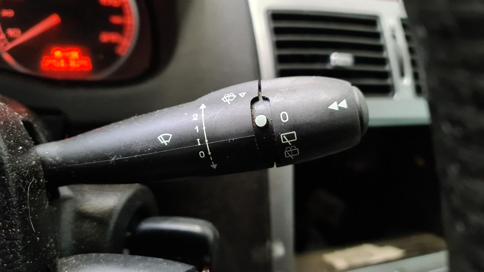 PEUGEOT 307 5DRS SEDAN