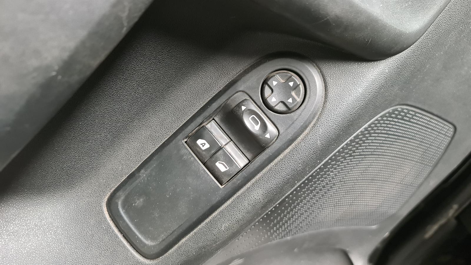 CITROEN C3 (A51) SEDAN 5 DEURS