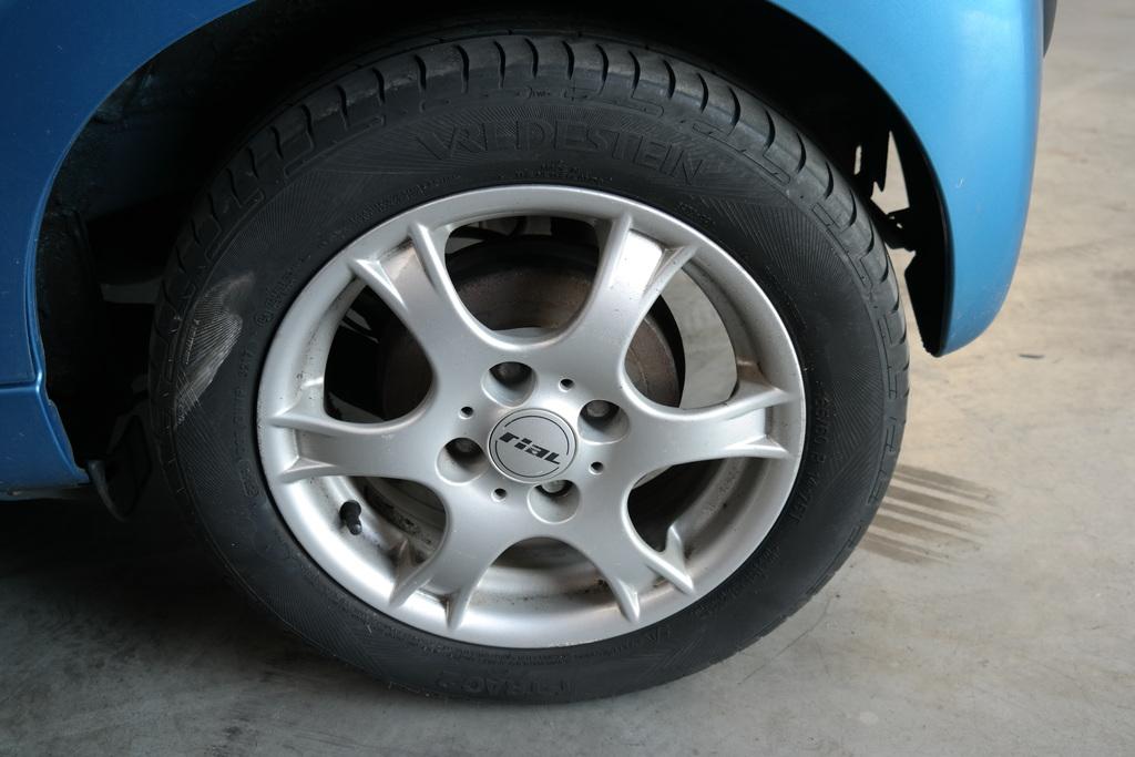 PEUGEOT 107 SEDAN