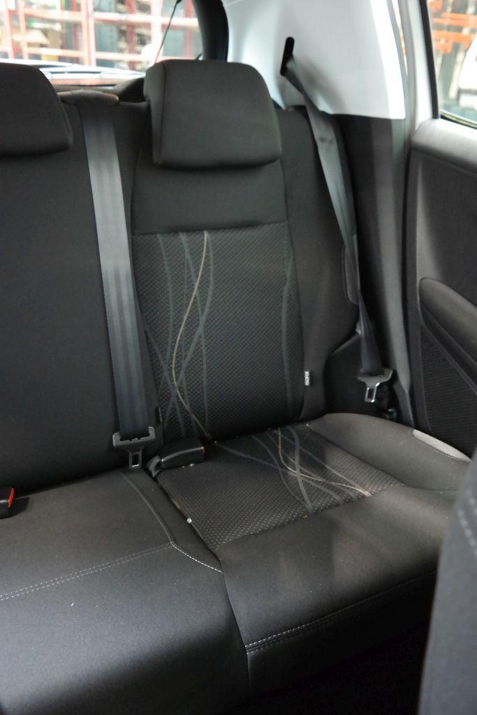 PEUGEOT 208 BERLINE