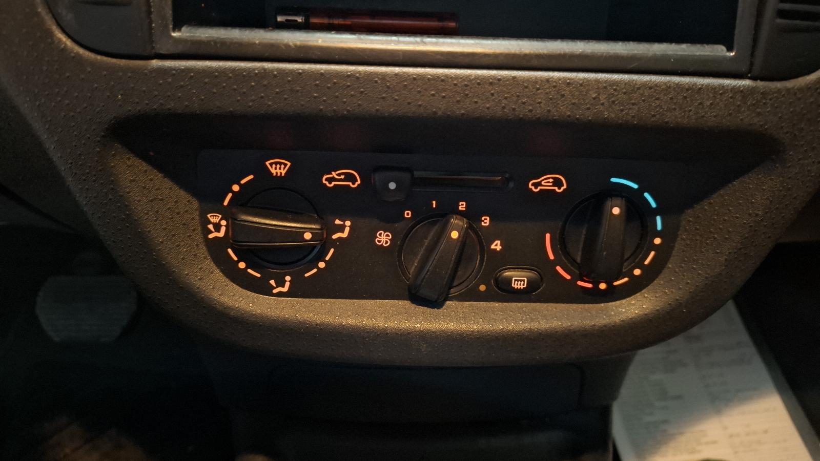 CITROEN C2 3DRS SEDAN