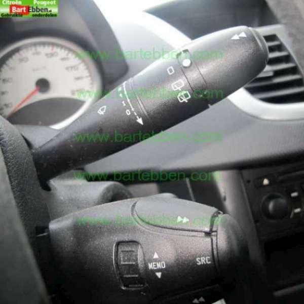 PEUGEOT 207 1.6 HDI