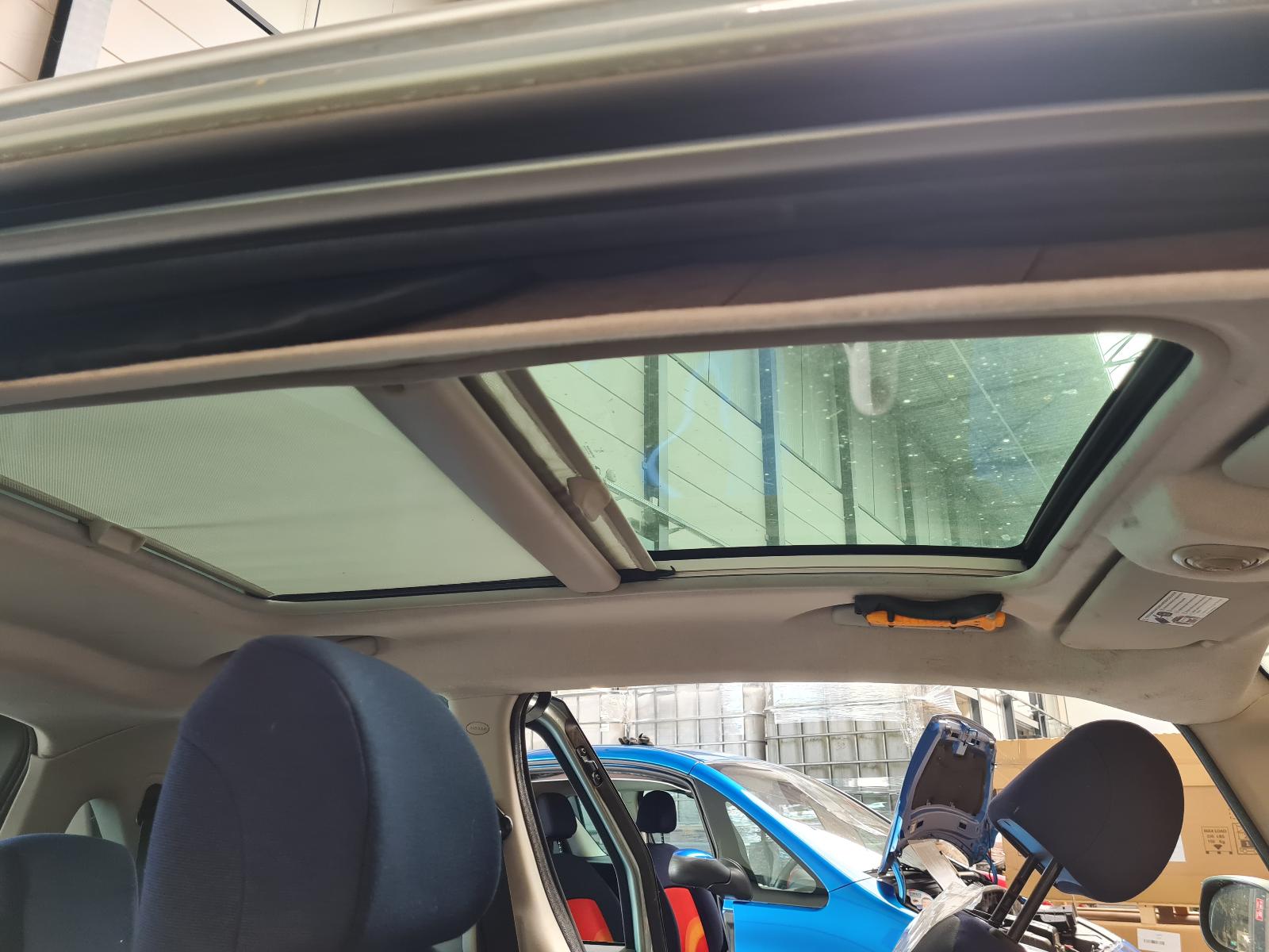 PEUGEOT 1007