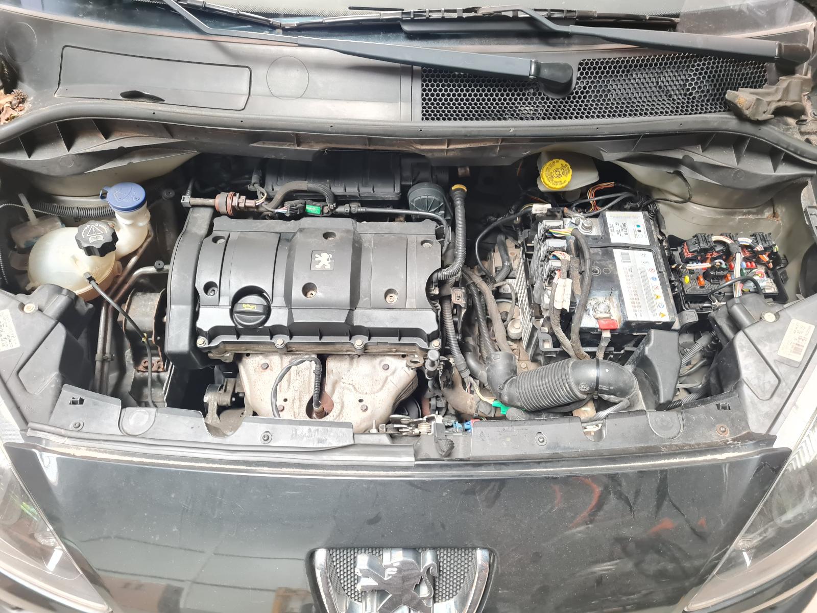 PEUGEOT 1007