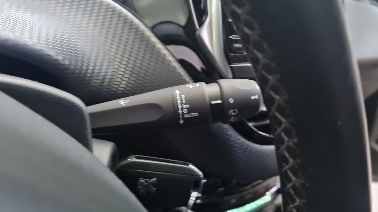 PEUGEOT 2008 2008 (A94F) CROSS OVER