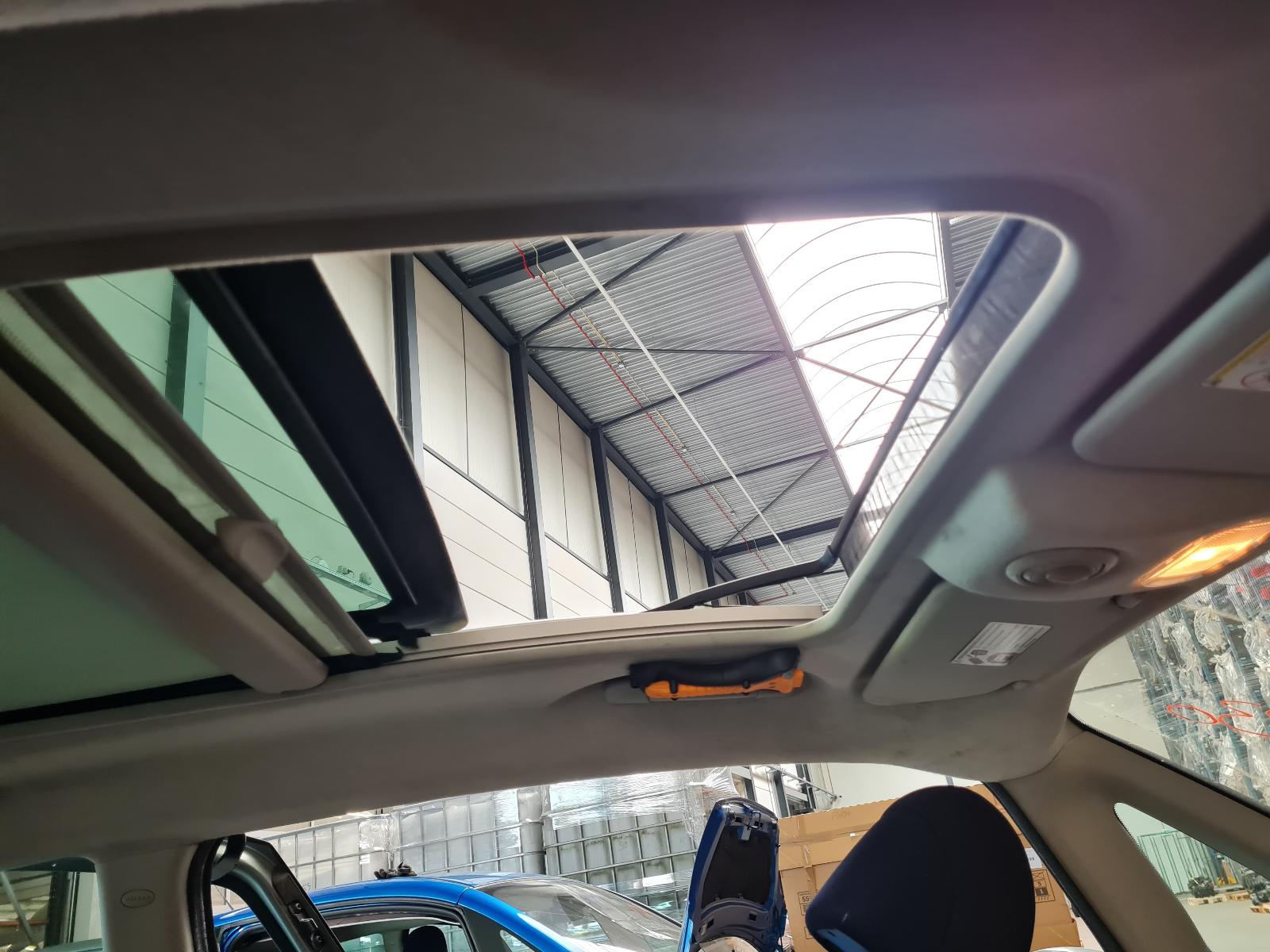 PEUGEOT 1007