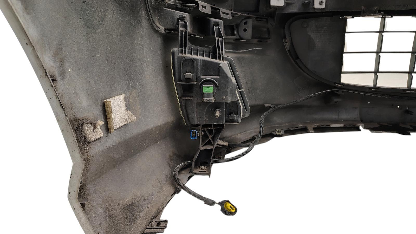 EZR GRIJS A3 DIVERSE BESCHADEGINGEN COMPLEET MET GRILLE EN MISTLAMPEN !RV ONDER GESCHAAFD