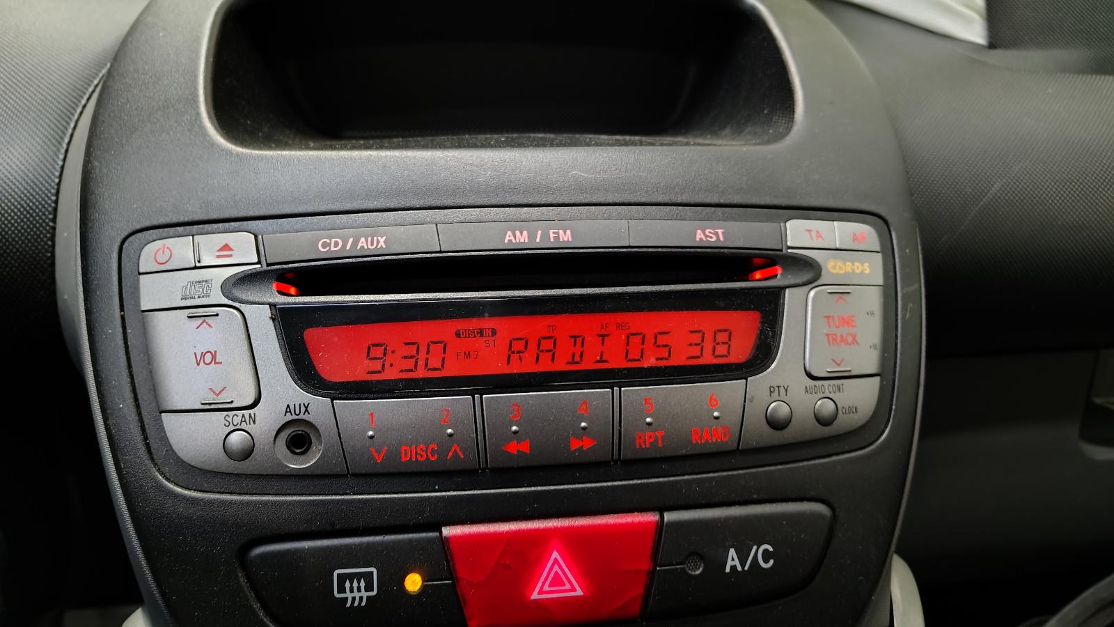 PEUGEOT 107 3 DRS SEDAN