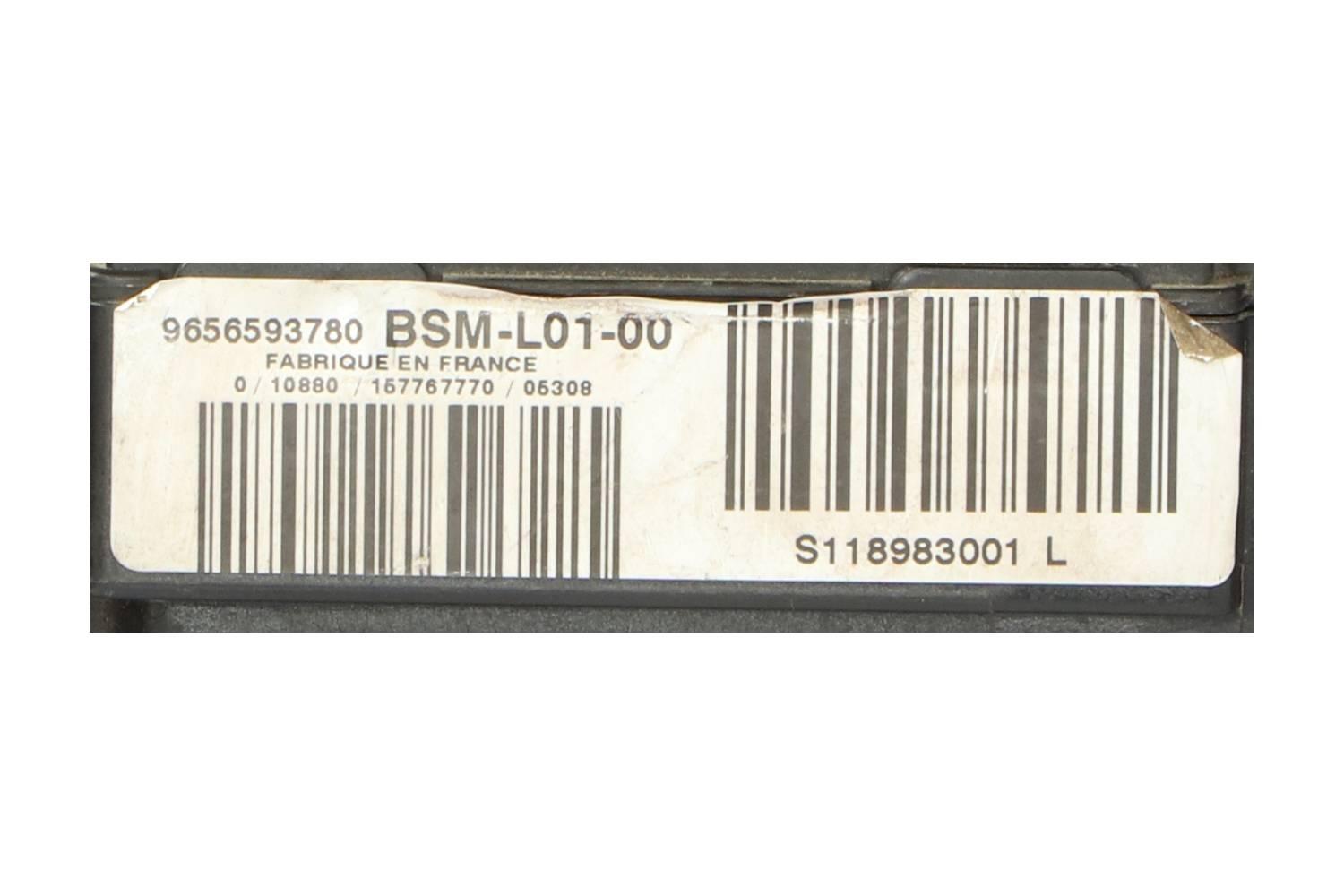 ! BSM L01 9656593780 ! 2 HAAKJES AFGEBROKEN !