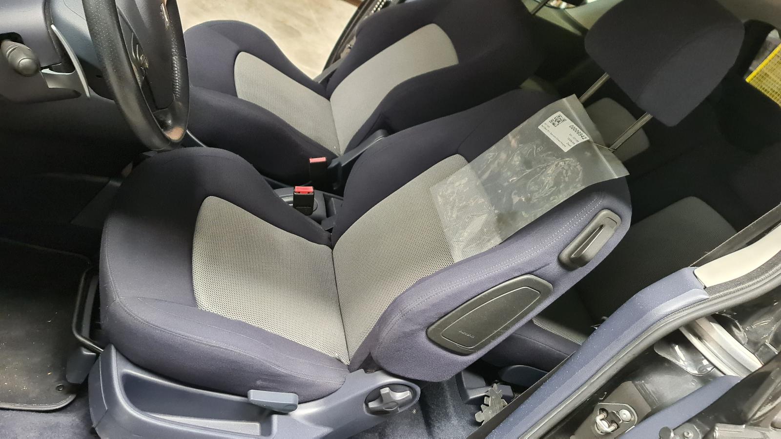 PEUGEOT 1007 2 schuifdeuren