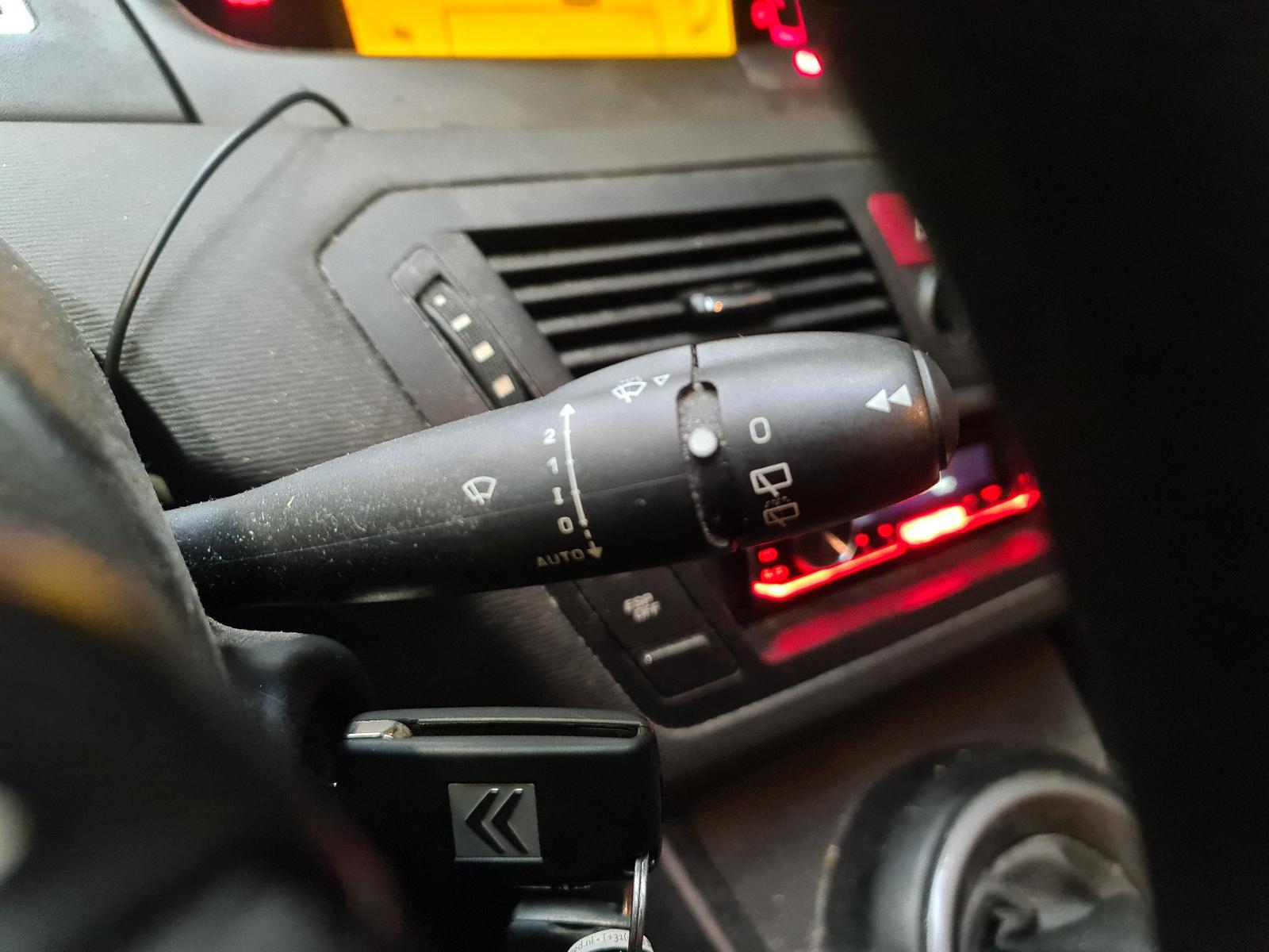 CITROEN C4 PICASSO FAMILIALE 5 PERSOONS