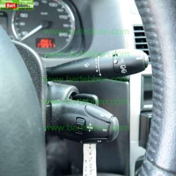 PEUGEOT 307 1.4 16V