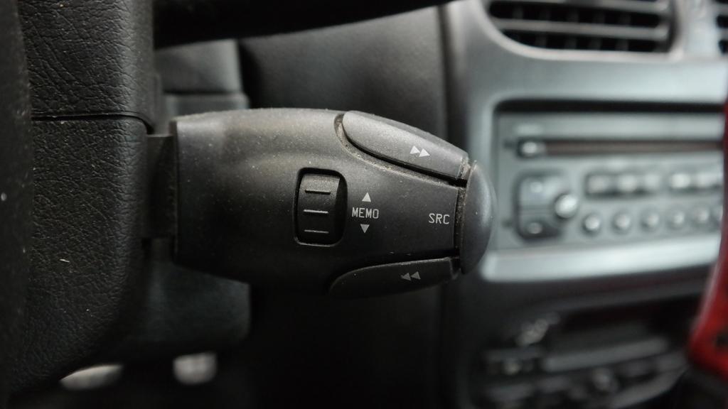 PEUGEOT 206 CC