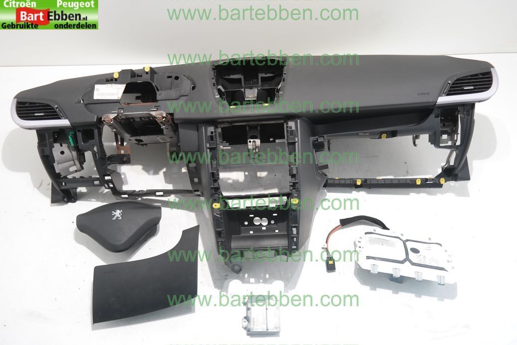 !DASHBOARD (BESCHADIGD!) 8211XS +BIJRIJDERS AIRBAG 9683408580 8216RY +STUUR AIRBAG 96500674ZD 4112JA +MODUUL AUTOLIV 9664402580 609221000 6546C3 6546C4