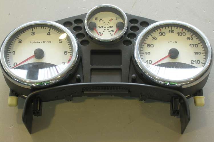 B 1.4 16V KFU/ 3 KLOKKEN/ + OLIE TEMP. IN KM.KLOK/ SIEMENS VDO/ 9662904080/ 610628 6103CV 6103G8