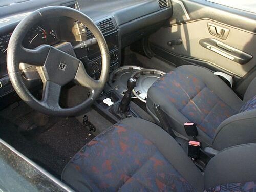 PEUGEOT 106 1.4XR