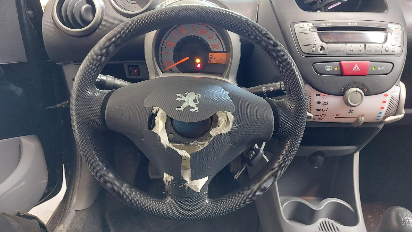 PEUGEOT 107 5 DRS SEDAN