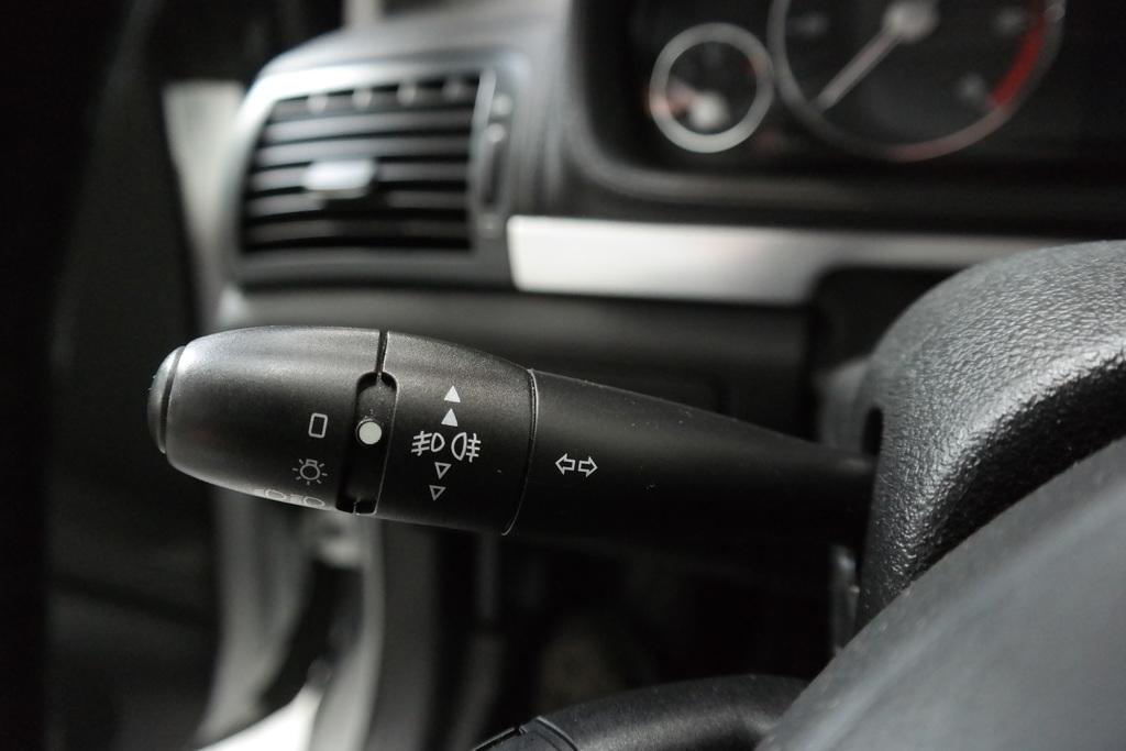 PEUGEOT 407 COUPE