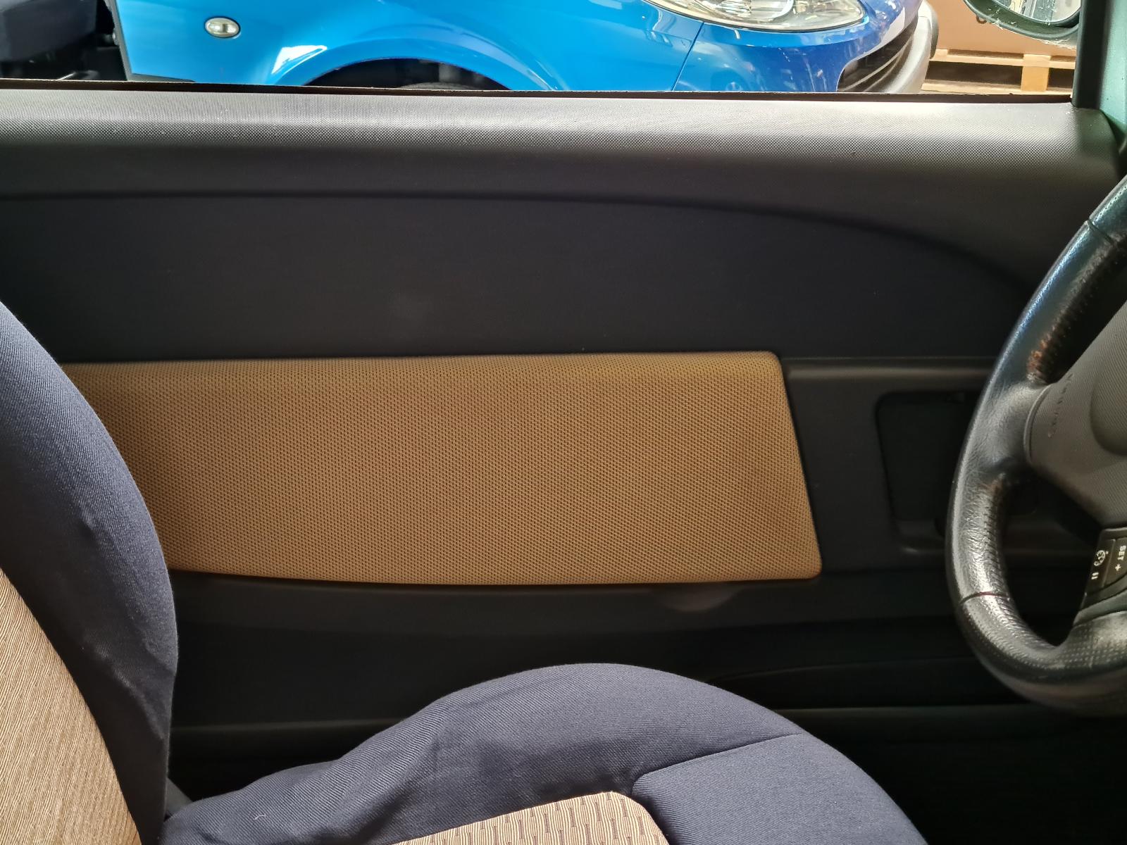PEUGEOT 1007