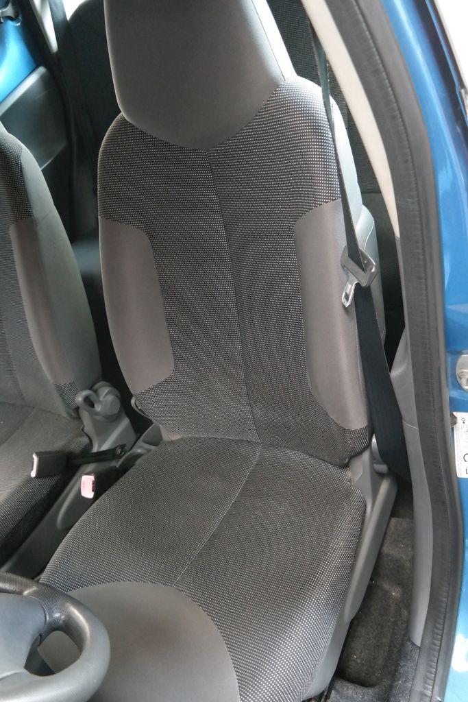 PEUGEOT 107 SEDAN