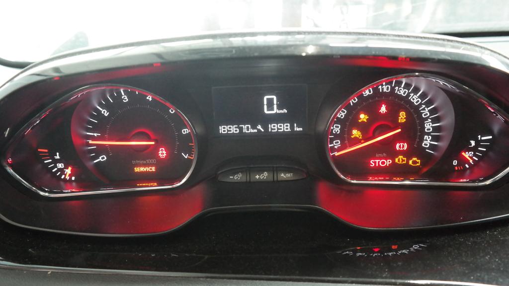 PEUGEOT 208 5DRS BERLINE