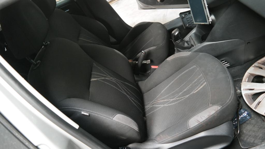 PEUGEOT 208 5DRS BERLINE