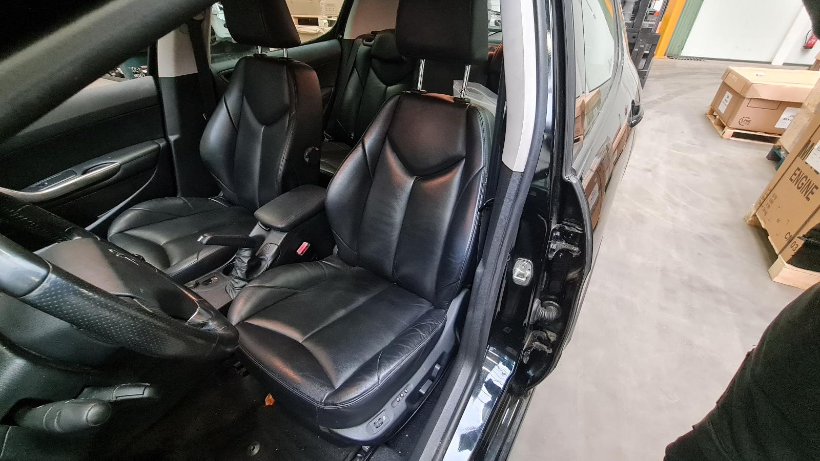 PEUGEOT 308 308 (T7) 5DRS SEDAN