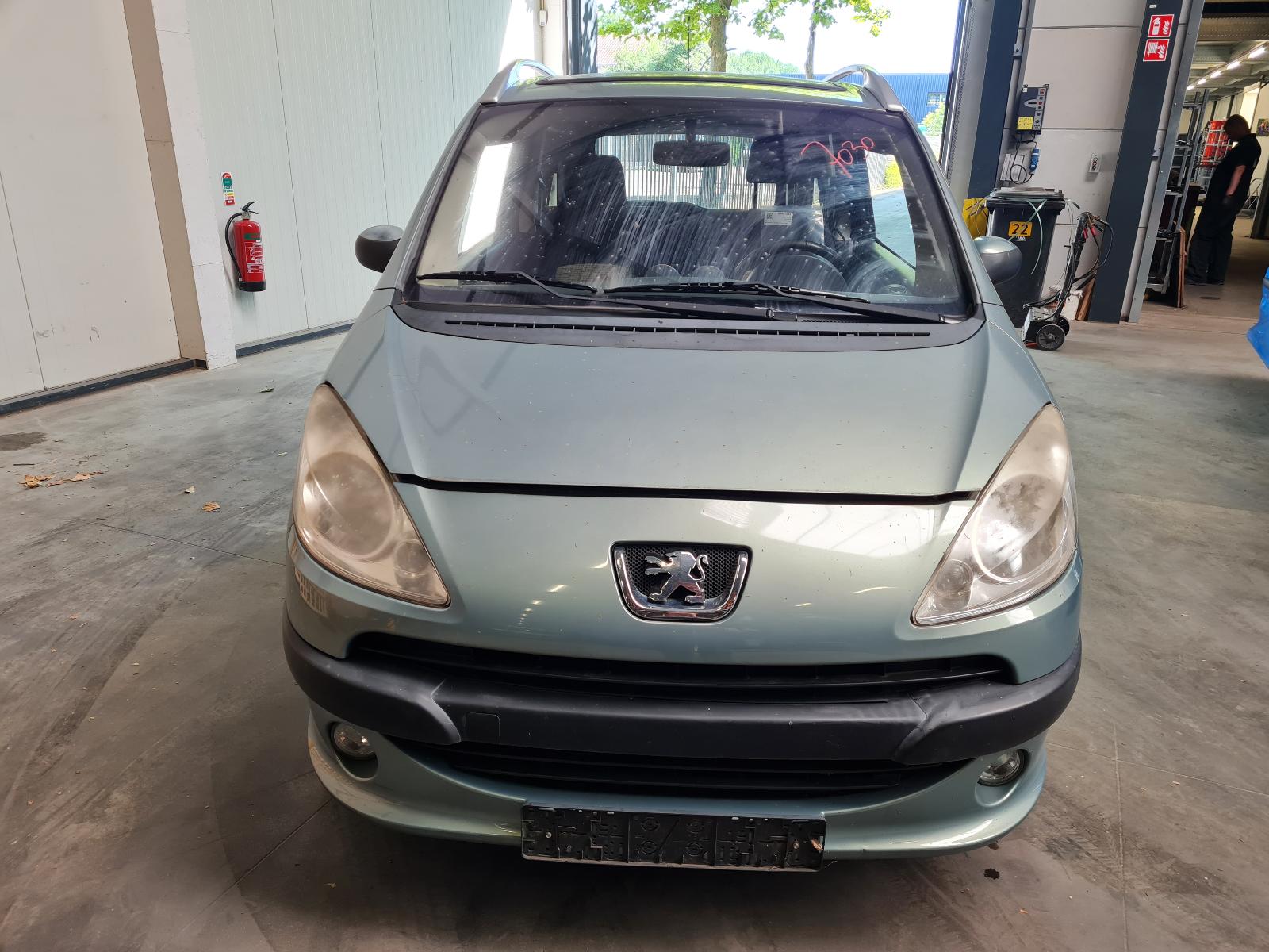 PEUGEOT 1007