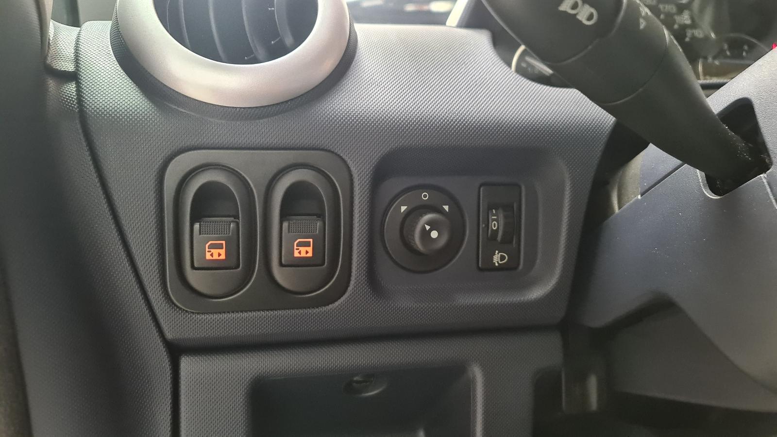 PEUGEOT 1007 2 schuifdeuren