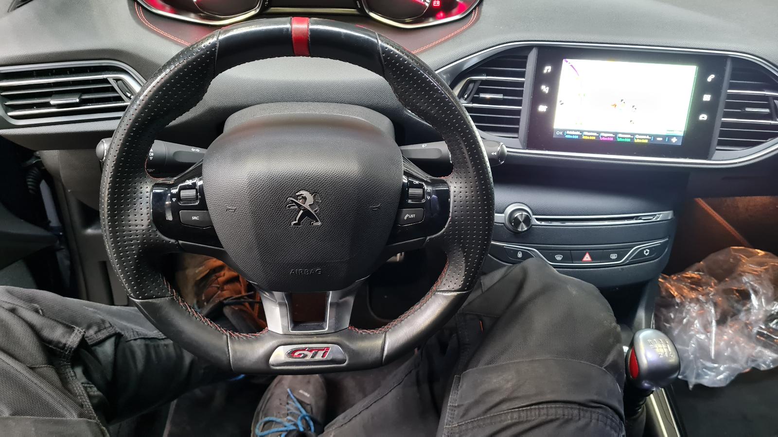 PEUGEOT 308 (T9) 308 (T9) 5DRS SEDAN GTI