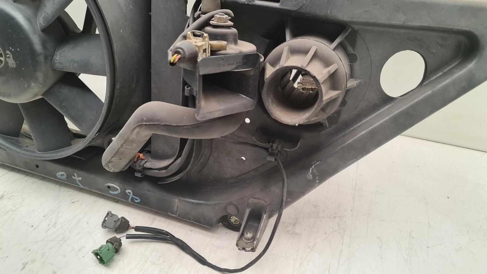 BINNENFRONT 710488 MET ENKELE FANMOTOR 125352 +BLAD ECIA 125450 NFP