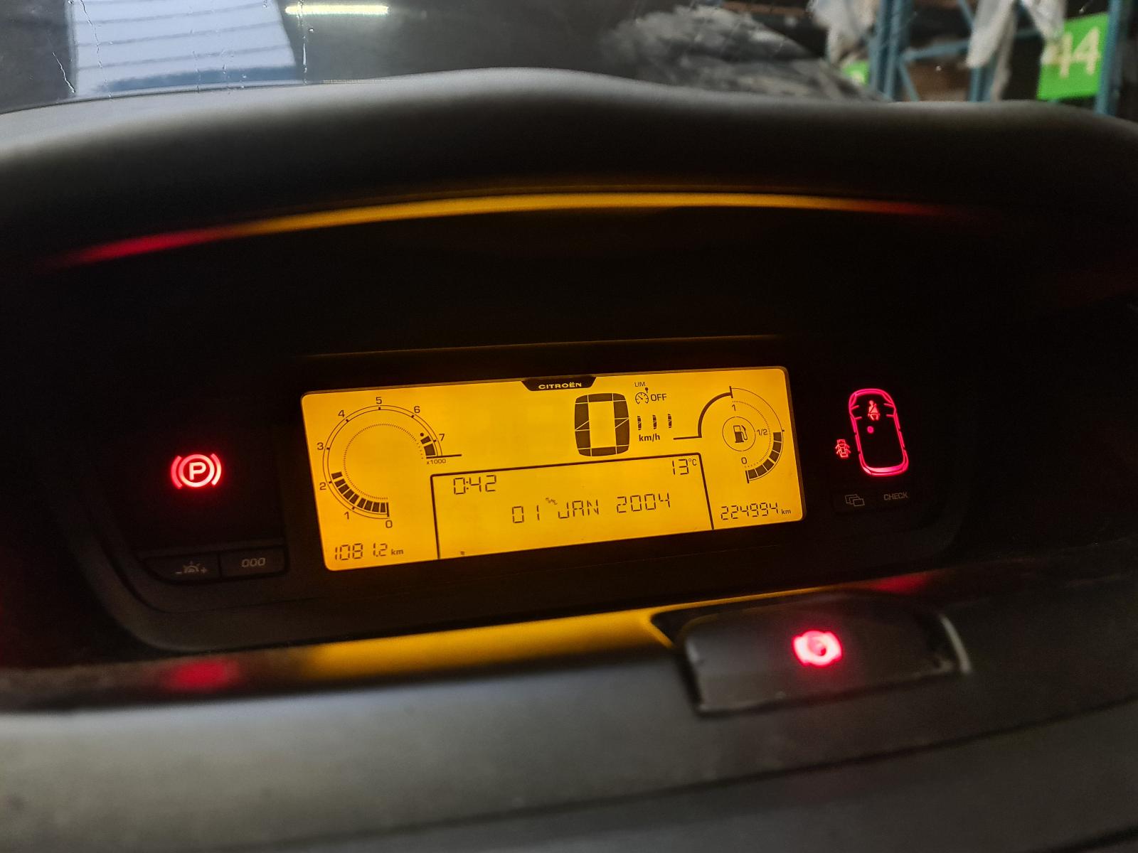 CITROEN C4 PICASSO FAMILIALE 5 PERSOONS