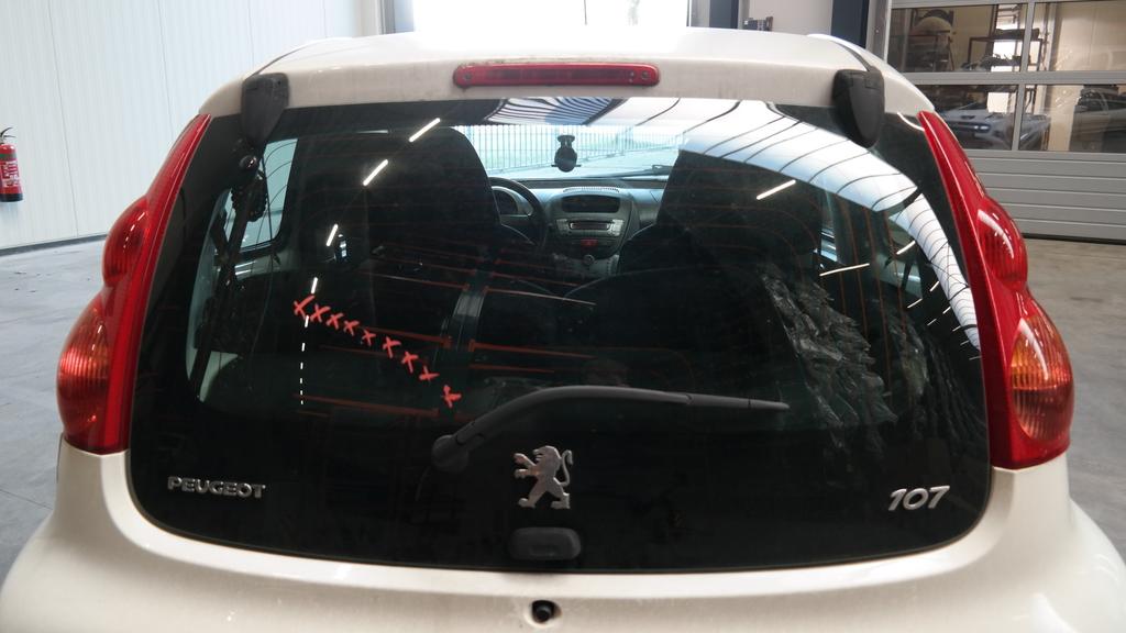 PEUGEOT 107 SEDAN 5DRS