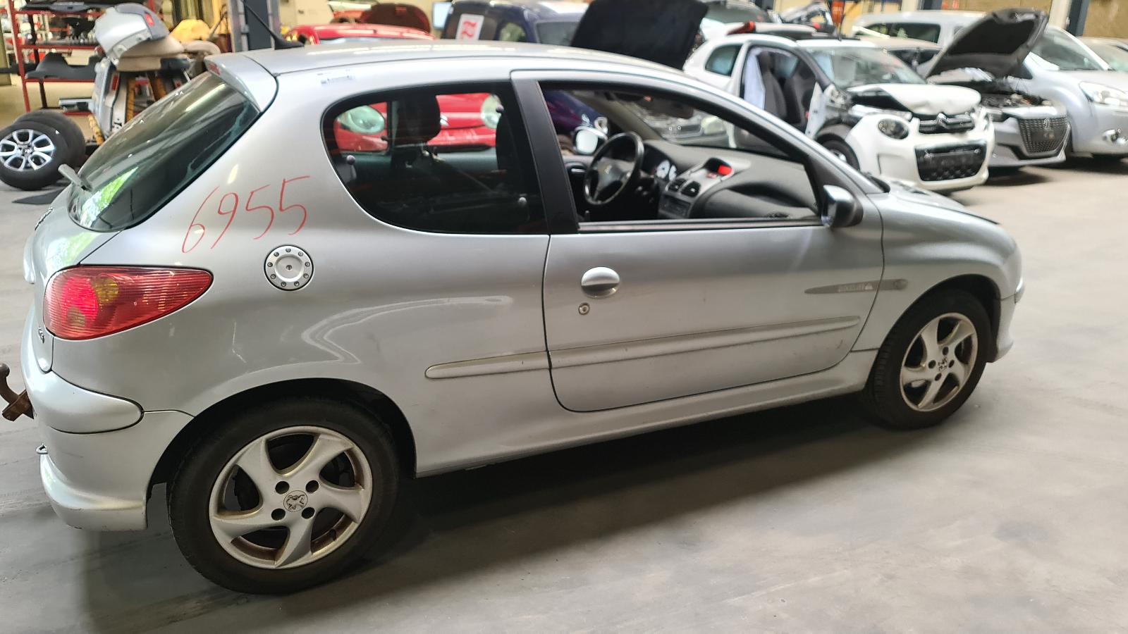 PEUGEOT 206 3 DRS SEDAN