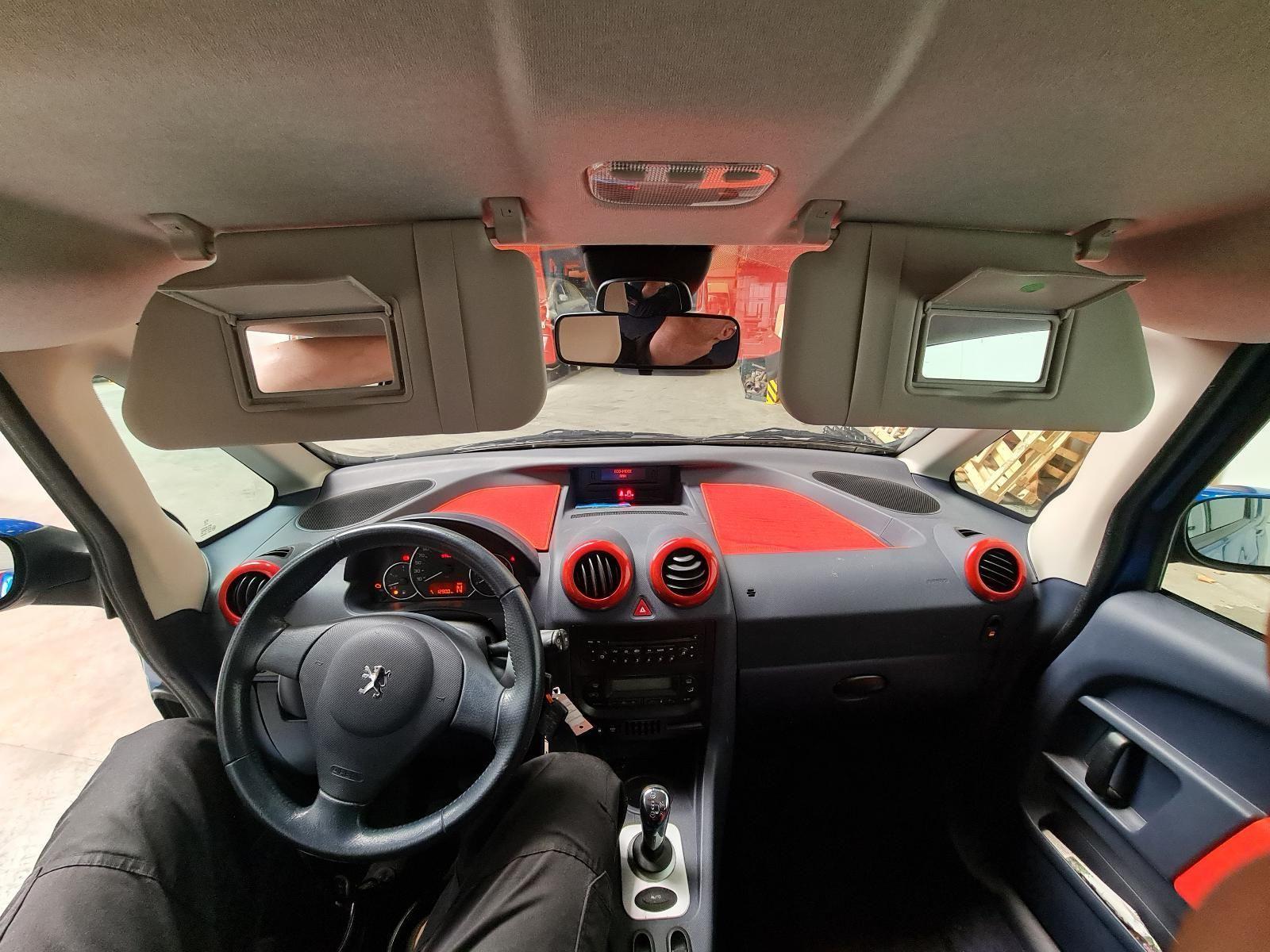 PEUGEOT 1007 PERSONEN AUTO 2 SCHUIFD