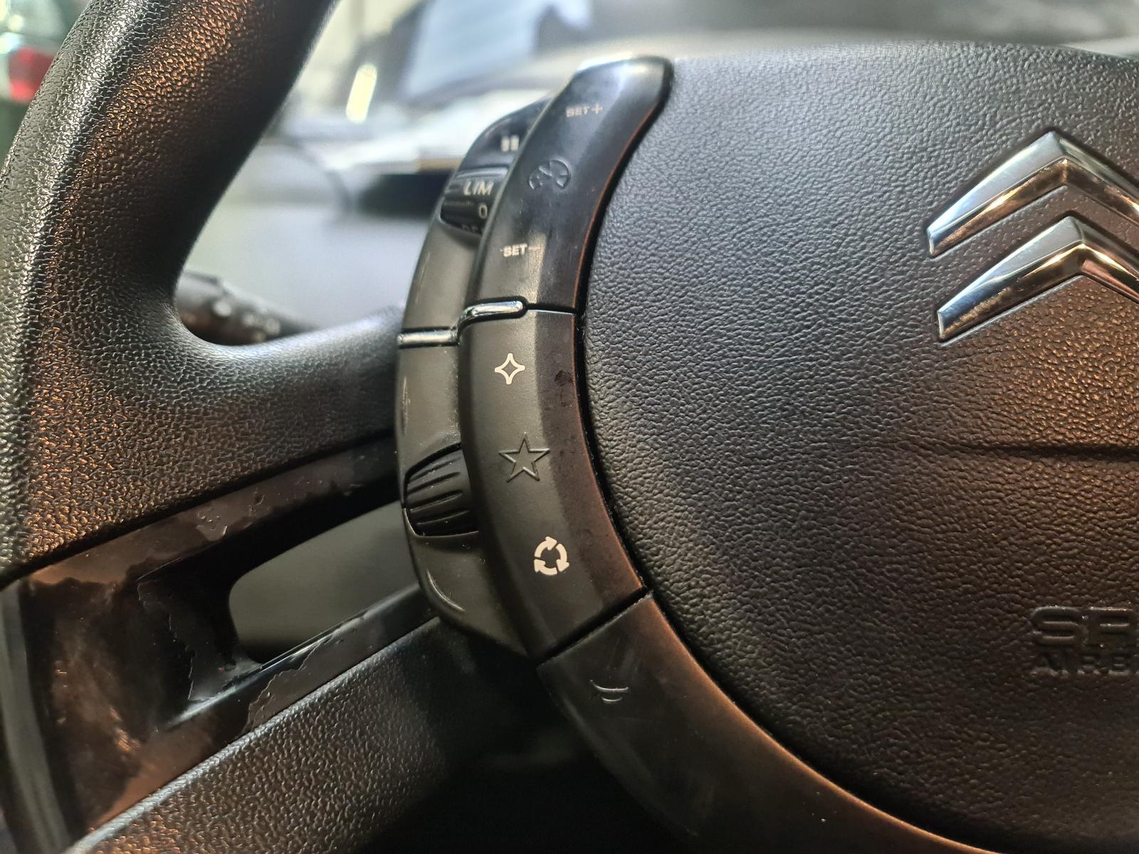CITROEN C4 PICASSO FAMILIALE 5 PERSOONS