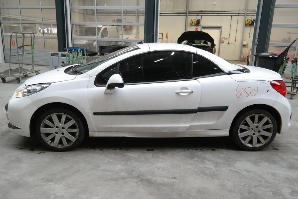 PEUGEOT 207 CC