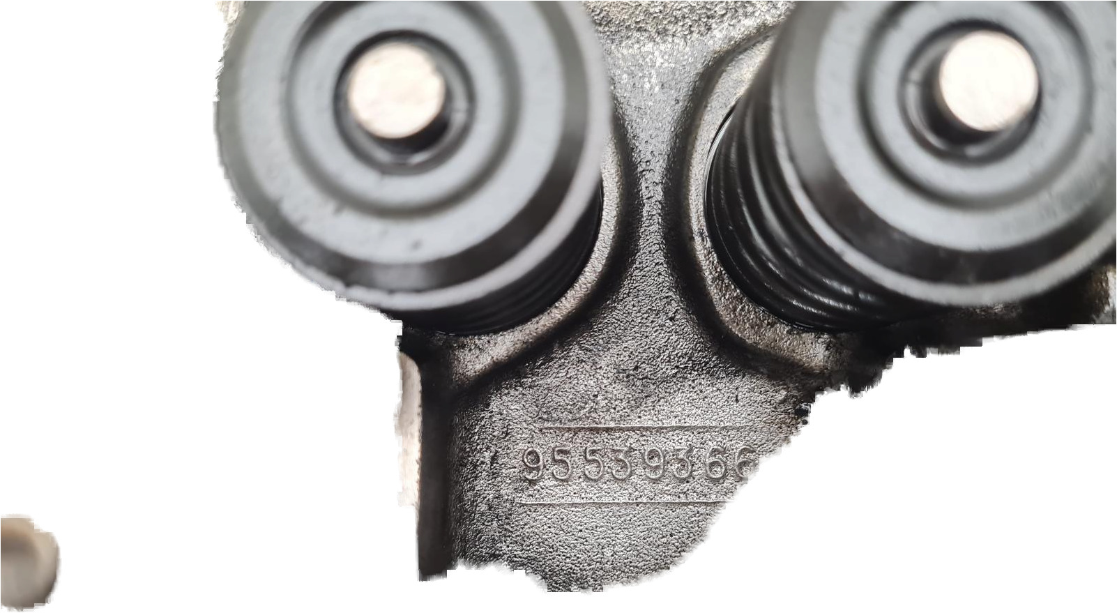 D 2.5 EN DT 2.5 D 2.2 MET KLEPPEN NIET GESCHEURD NIET AFGEPERST 7 BOURS KLEPPENDEKSEL NIET AFGEPERST NIET GEVLAKT MAAR ZO VAN MOTOR GEDEMONTEERD 95539366