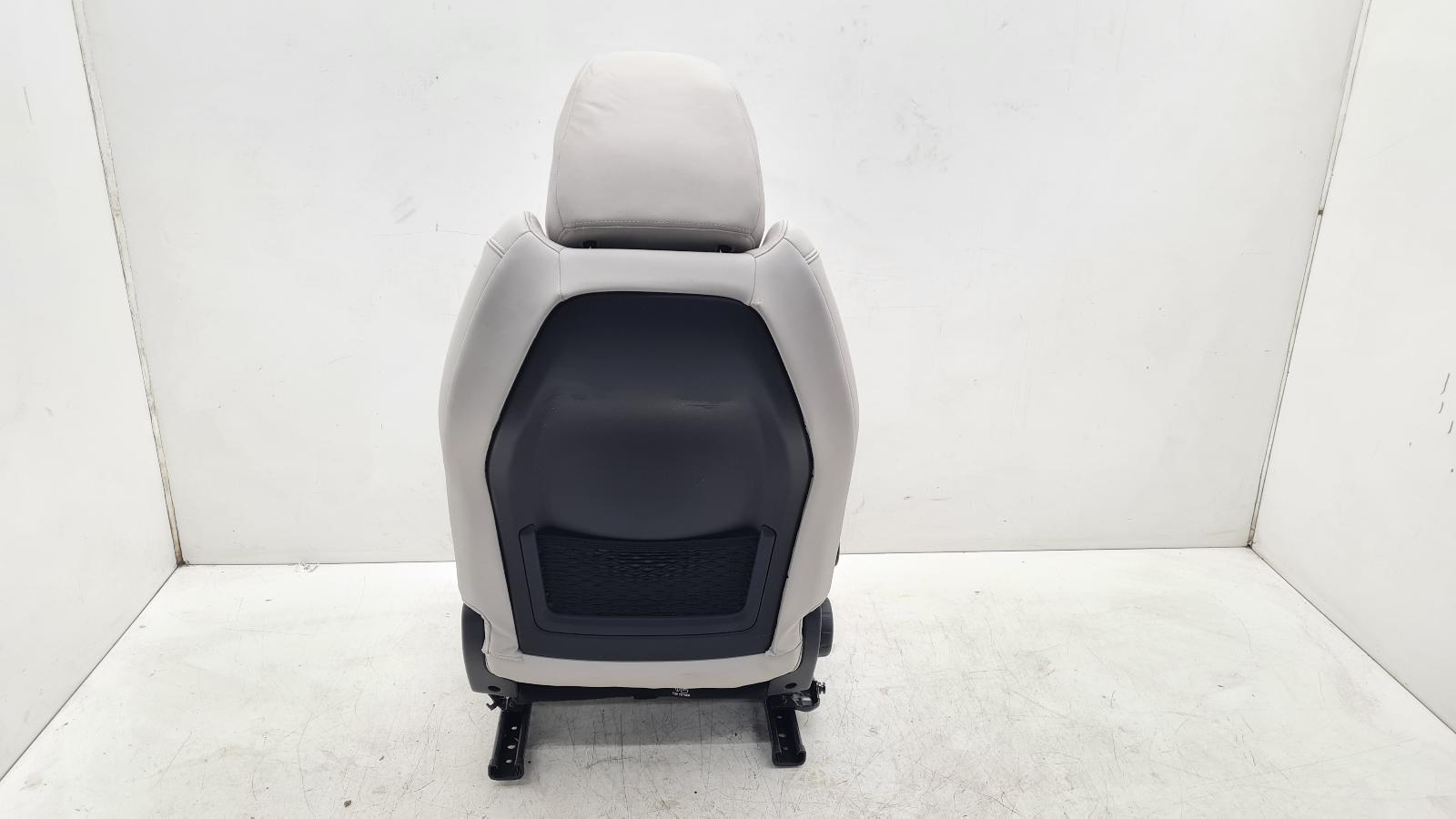 !BESCHADIGING ZITTING ZIE FOTO'S GRIJS LEER BEKLEDING D4X INSPIRATION 3 BW FW 9832386480 9813461080 9834120680 98357299BJ 9836350480 9835806380 98357308BJ MET HOOFDSTEUN 98339967BJ MET RAILS !ZONDER AIRBAG